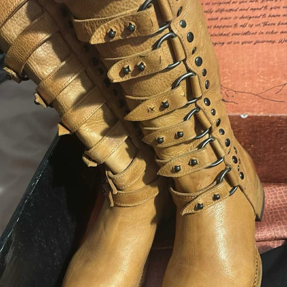 Freebird rory Moto Boots with buckle Design